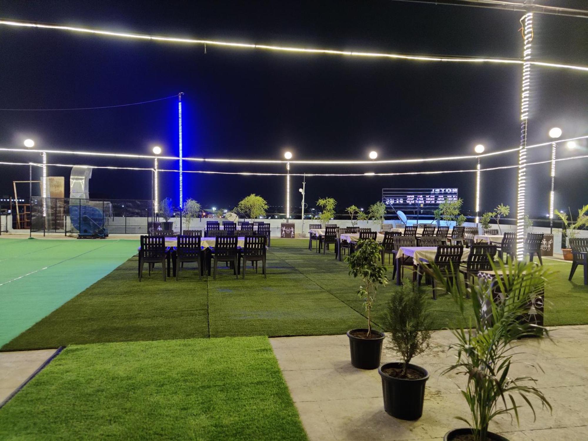 Hotel Manas Plus Khandwa Exterior photo